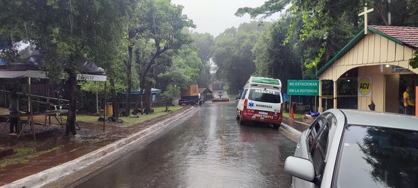 Intensas lluvias retrasan la llegada de peregrinos al Santuario de Itacuá.