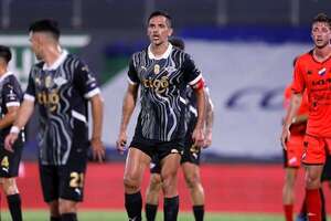 Roque Santa Cruz y por qué la final contra Olimpia es “una motivación” para continuar jugando - Libertad - ABC Color