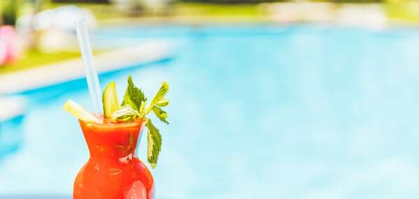 Bloody Mary, el trago perfecto para tomar junto a la pileta en una tardecita calurosa - Gastronomía - ABC Color