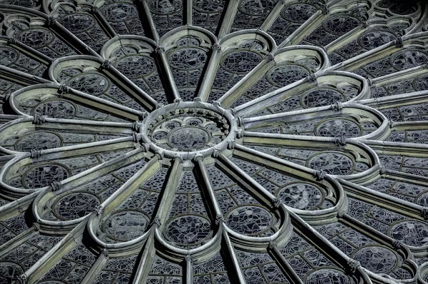 Notre Dame reabre sus puertas en una ceremonia histórica con Santiago Peña entre los invitados