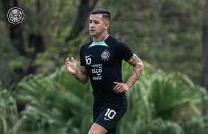 Así se prepara Derlis González para la temporada 2025