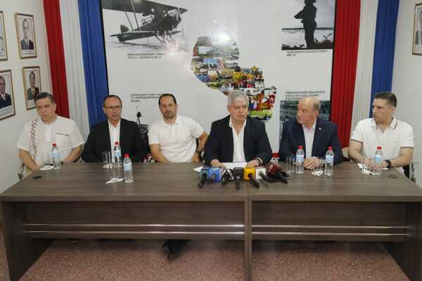 Riera anuncia cooperación de la agencia DEA con la Policía Nacional - Unicanal