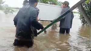 Intensas lluvias inundan casas y caminos en Misiones