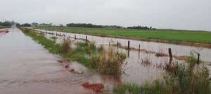Santiago: lluvias dejan incomunicados a pobladores de San Felipe - Nacionales - ABC Color