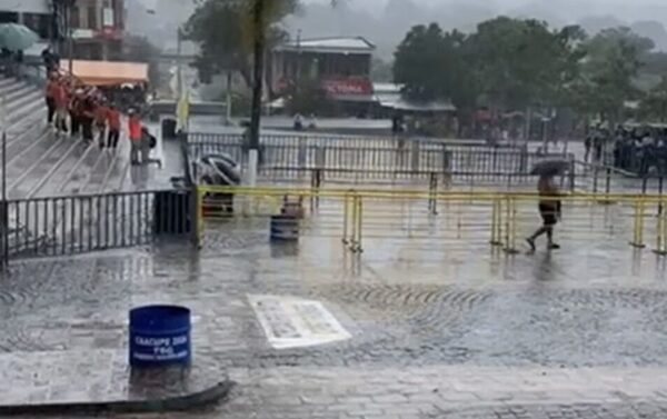 Lluvias y tormentas llegan a Caacupé