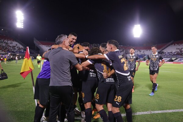 Versus / ¡Imbatible! Libertad salió campeón de la Copa Paraguay con la valla invicta