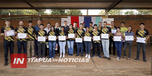 28 NUEVOS ELECTRICISTAS DOMICILIARIOS CERTIFICADOS EN HOHENAU - Itapúa Noticias