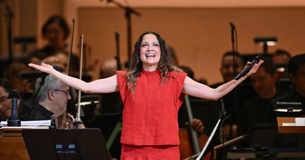 La Nación / Natalia Lafourcade comparte la magia de la música en vivo en nuevo disco