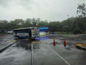 Unos 400 buses ya partieron de la terminal de Asunción rumbo a Caacupé - Nacionales - ABC Color