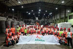 Circular Tour de Coca-Cola Paresa muestra el éxito del reciclaje en Paraguay - ABC Revista - ABC Color