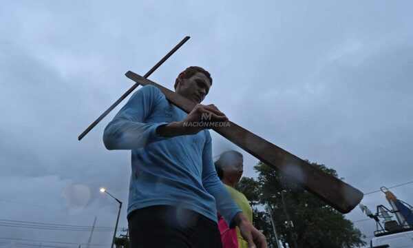 [GALERIA] Con fe y devoción los promeseros llegaron a Caacupé