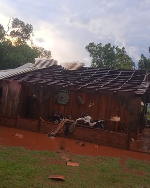 Temporal en Itapúa causa muchos destrozos - ADN Digital