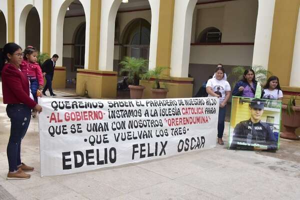 Familiares de Edelio Morínigo claman en Caacupé: “Orerendumína” - Nacionales - ABC Color