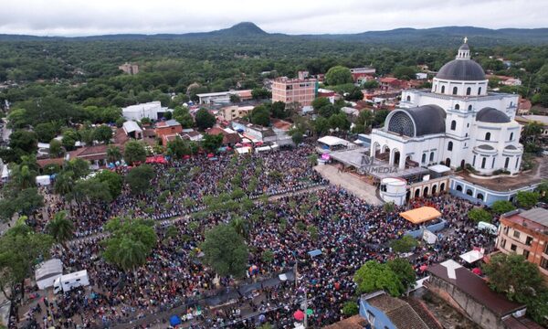 Obispo cuestiona aumentos e inseguridad y valora a los jóvenes talentosos