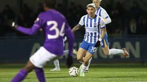¡Confirmado! Julio Enciso no continuará en Brighton en el 2025