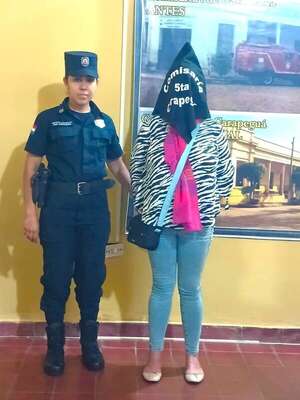 Detienen a una mujer acusada de incendiar la vivienda de su expareja en Acahay - Nacionales - ABC Color