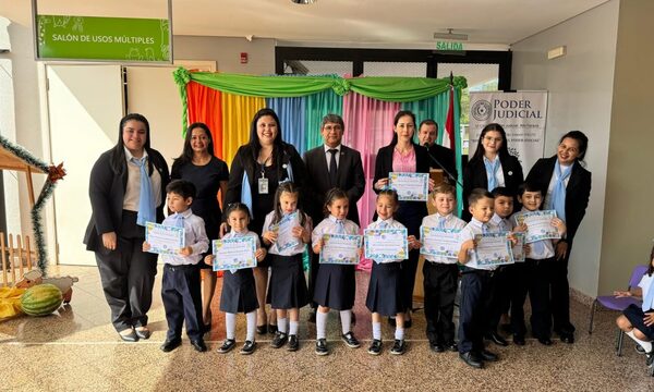 Realizan actividades en espacio infantil del Palacio de Justicia de CDE