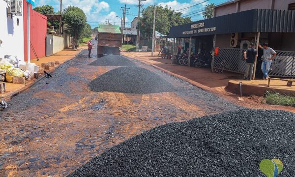 Avanza regularización asfáltica en Franco
