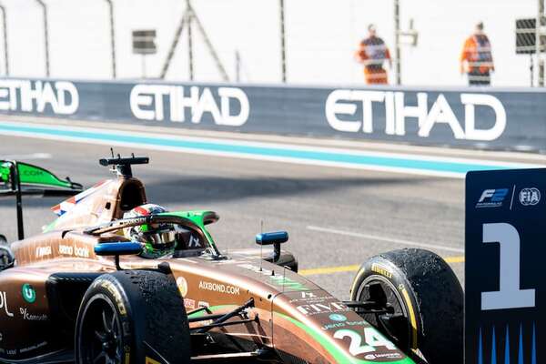 FIA Fórmula 2-GP de Abu Dabi: Joshua cierra el año con triunfo soñado - ABC Motor 360 - ABC Color