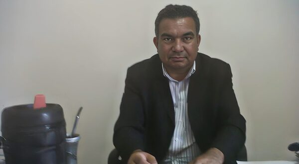 Juez sospechado de ordenar secuestro ilegal de vehículos había blanqueado a diputado Roussillón