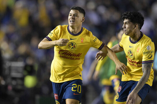 Versus / El golazo de Richard Sánchez que está en boca de todo México