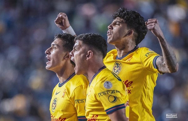 Richard Sánchez no se cansa de hacer golazos