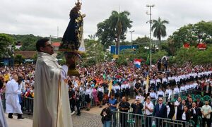 Júbilo y devoción se mezclaron en la procesión para dar inicio a la misa – Diario TNPRESS
