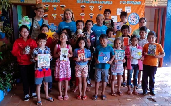 Clubdelibros continúa su programa “Cuentos en Navidad”