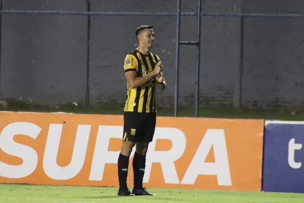 Versus / Poda en Guaraní comienza por la ofensiva