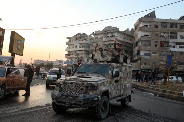 MUNDO | Sirios celebran la caída de Bashar al Asad que se refugió en Rusia
