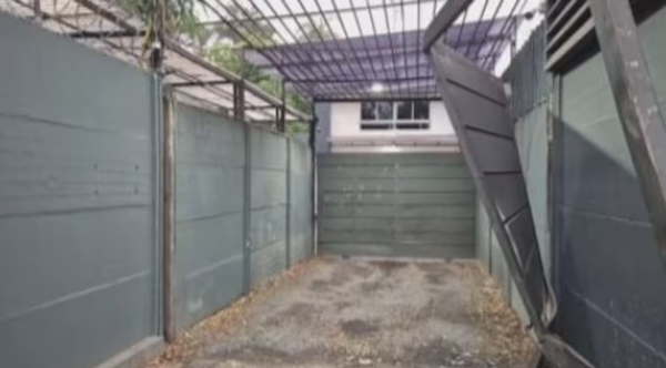 Ataque a casa de un gerente, toma de rehenes, disparos e intento de robo