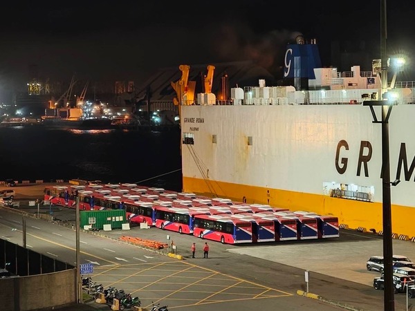 Los primeros 30 buses eléctricos de Taiwán ya están rumbo a Paraguay - ADN Digital