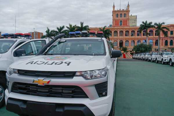 Gobierno inicia distribución de 200 patrulleras, con 30 unidades destinadas a Central - .::Agencia IP::.
