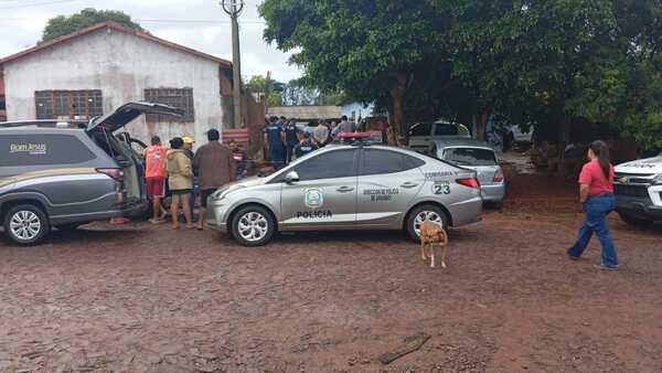 Hallan muerta a mujer frente a un taller en PJC: Se estrelló contra el portón