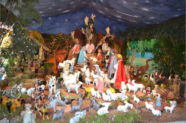 Esta semana se coloca el pesebre, el árbol de Navidad y las luces - Nacionales - ABC Color