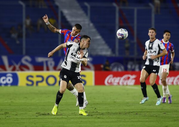 Versus / ¿Qué pasó? Finalmente Diego Fernández no jugará en Olimpia