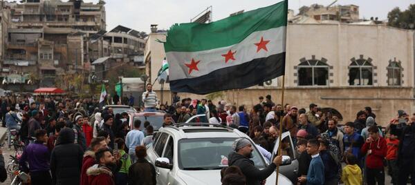 Afirman que todo indica que al-Ásad no esperaba revuelta en su contra en Siria - 1000 Noticias
