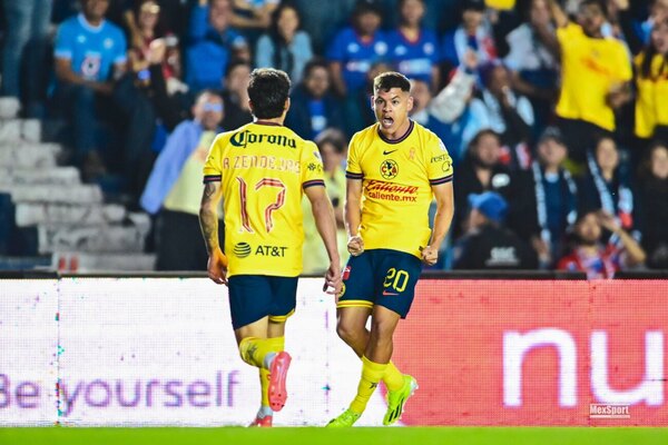 Versus / Increíble anécdota: El consejo familiar que siguió Richard Sánchez para anotar su golazo