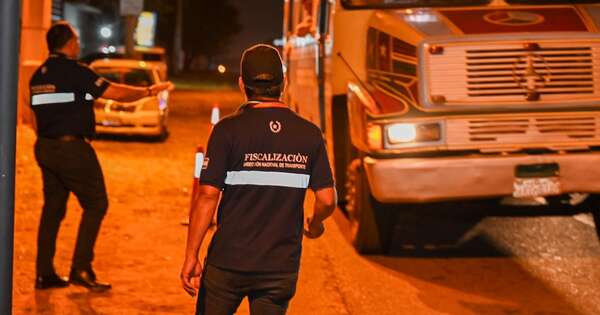 Diario HOY | Dinatran sancionó a 5 empresas por cobrar pasajes más caros en el Operativo Caacupé