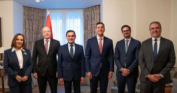 La Nación / Santiago Peña expone potencial de Paraguay a inversores franceses