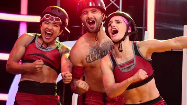 Calle 7 Internacional: Una tarde vestida de rojo