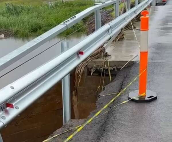 Itapúa: Se reportan daños estructurales en la ruta PY01, tras desbordes de arroyo - Nacionales - ABC Color
