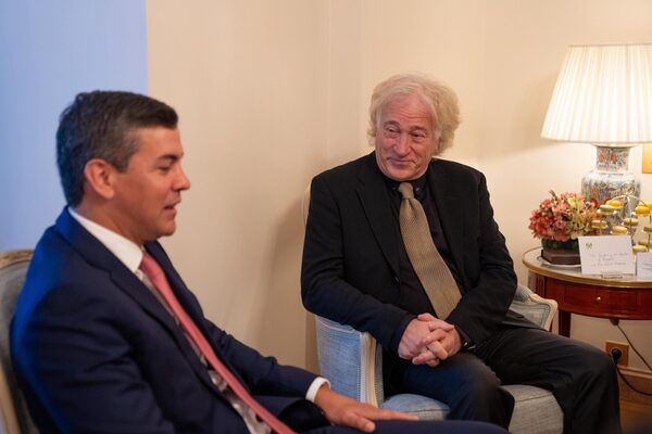 Presidente se reunió con directivos de Atome y de fondo de inversiones en hidrógeno - .::Agencia IP::.