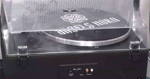 Diario HOY | Robó un costoso tocadiscos, su dueño lo vio a la venta en redes y cayó detenido
