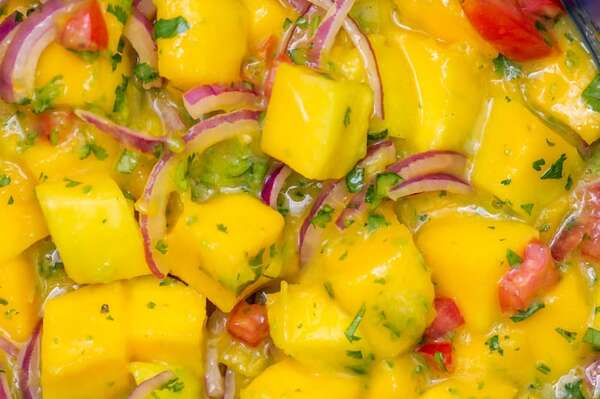 Ceviche de mango, una entrada fresca para el menú navideño - Gastronomía - ABC Color