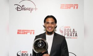 ¡Gustavo Gómez obtuvo su cuarto balón de Plata!: “No es fácil lograrlo”