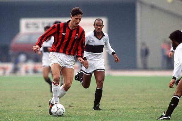 Versus / Milan de Italia recuerda la Intercontinental que le ganó a Olimpia
