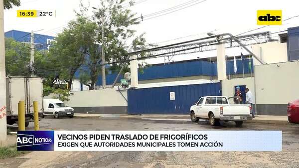Video: vecinos de Tablada Nueva exigen a las autoridades el traslado de los frigoríficos de la zona - ABC Noticias - ABC Color