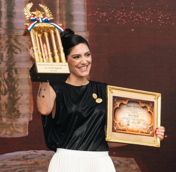 Lu Sapena tras recibir el Premio República Laureados: “es una bendición vivir de lo que me apasiona” - trece