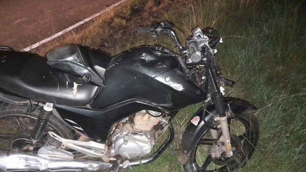 Un perro causa un accidente fatal en Ñeembucú